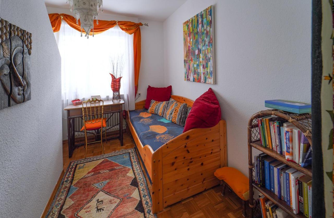 Ferienwohnung Im Haus Lotus Mit Grossem Balkon Und Garten Bad Urach Exterior photo